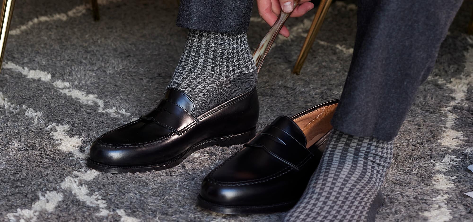 How to trying shoes on at home?