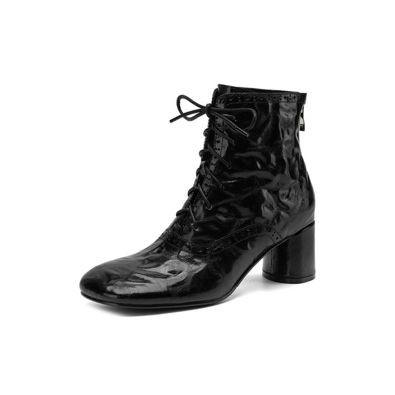 Square Toe Brogue Lace-Up Ankle Boots Glove-Like Retro Short Boots in Black/Brown