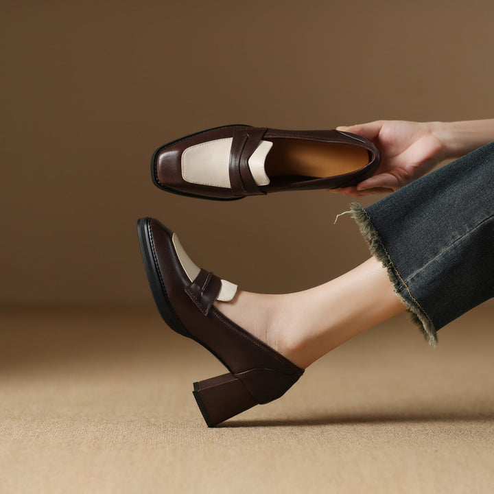 Mocassins en cuir rétro pour femmes à bout carré en abricot/noir