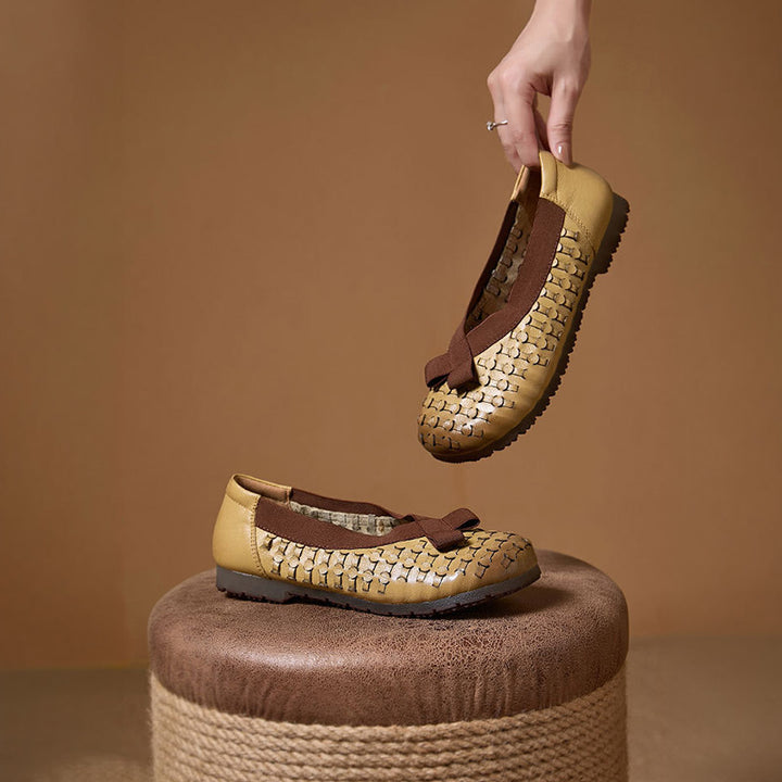 Mocassins à enfiler perforés rétro Mori Girl pour femmes en beige/café/jaune