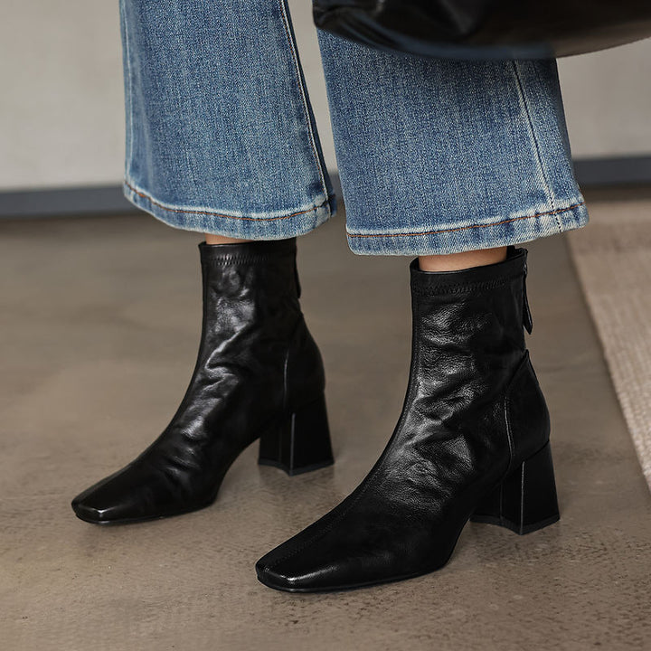 Bottes élégantes en cuir à talon haut, à zip arrière, à la cheville, en Rouge/Noir