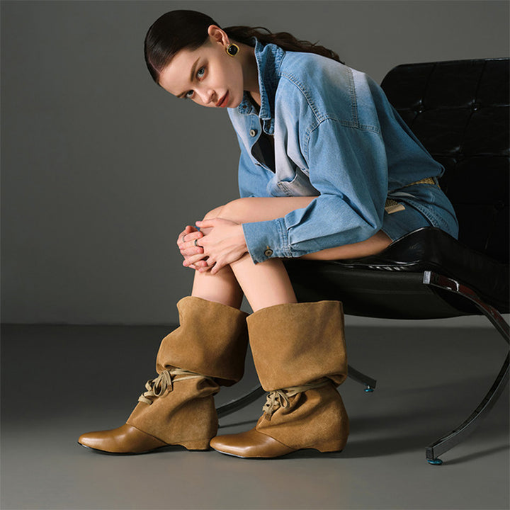 Bottes courtes en cuir suédé à bout amande pour femmes, rétro, western, avec bord en léopard en Noir/Marron thé