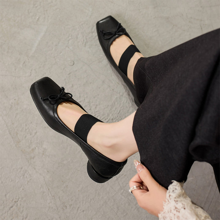Ballerines Mary Jane en cuir faites à la main avec bande élastique et nœud en marron/noir/beige