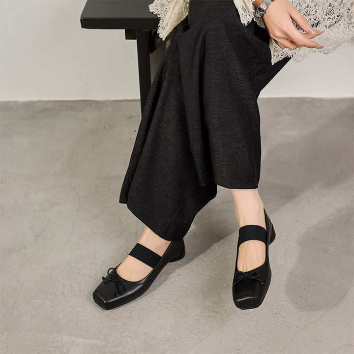 Ballerines Mary Jane en cuir faites à la main avec bande élastique et nœud en marron/noir/beige