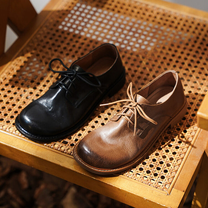 Handmade Vintage Horse Leather Derby Shoes for Women in Black/Khaki