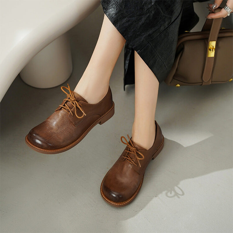Handmade Vintage Horse Leather Derby Shoes for Women in Black/Khaki