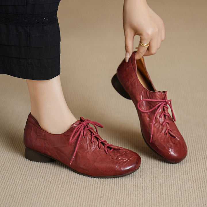 Retro Hand-textured Cow Leather Lace Up Oxford Shoes Dress Shoes in Brown/Red