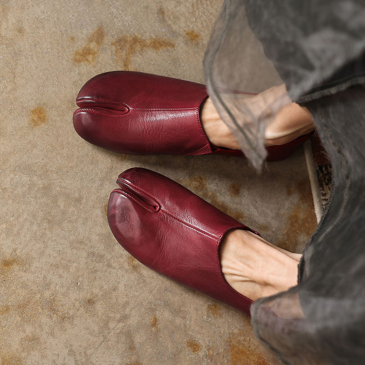 Soft Leather Tabi Flat Shoes Split Toe Slip-On Ballet Flats with Hidden Wedge in Wine Red/Black/Beige