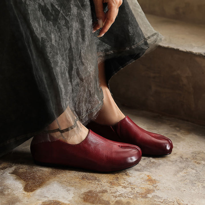 Soft Leather Tabi Flat Shoes Split Toe Slip-On Ballet Flats with Hidden Wedge in Wine Red/Black/Beige