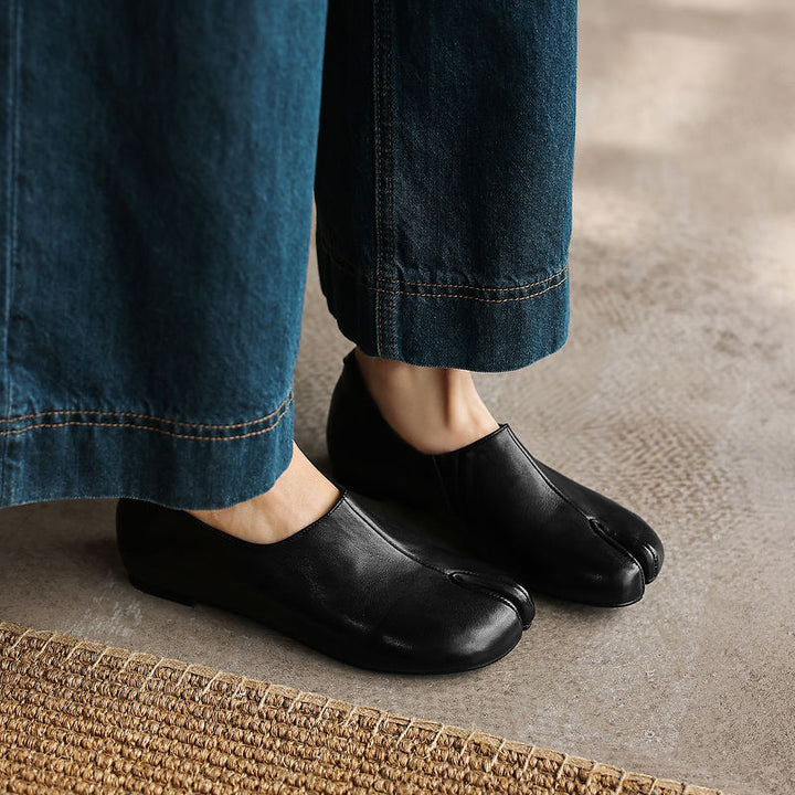 Soft Leather Tabi Flat Shoes Split Toe Slip-On Ballet Flats with Hidden Wedge in Wine Red/Black/Beige
