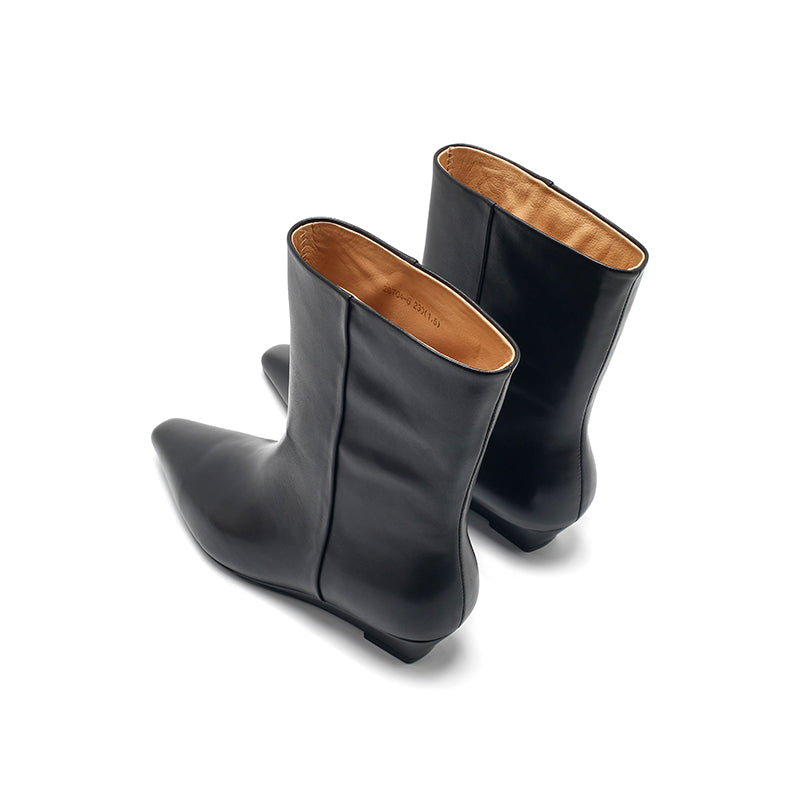 Dwarves Almond Toe Wedge Mid-Ankle Boots Soft Oil-Waxed Leather Straight Shaft Boots in Black