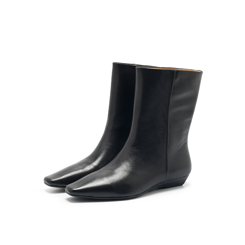 Dwarves Wedge Pull‑On Mid-Calf Boots Soft Oil-Waxed Leather Straight Shaft Boots in Black