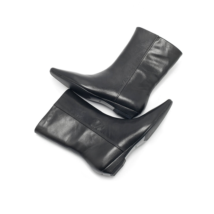 Dwarves Wedge Pull‑On Mid-Calf Boots Soft Oil-Waxed Leather Straight Shaft Boots in Black