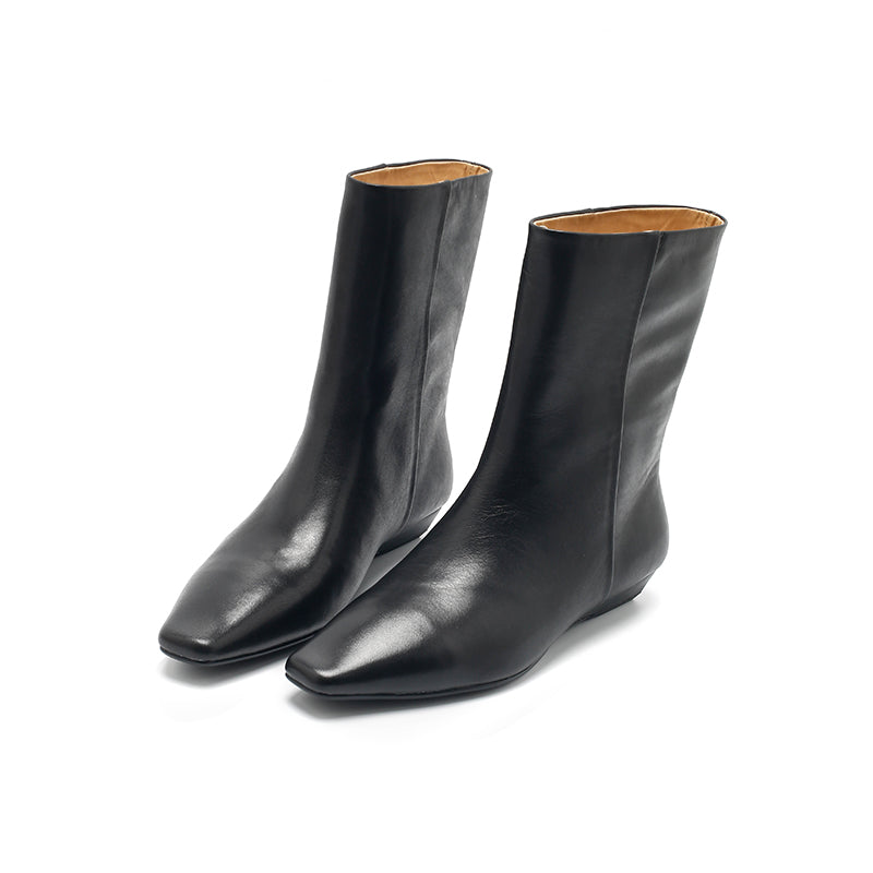 Dwarves Wedge Pull‑On Mid-Calf Boots Soft Oil-Waxed Leather Straight Shaft Boots in Black