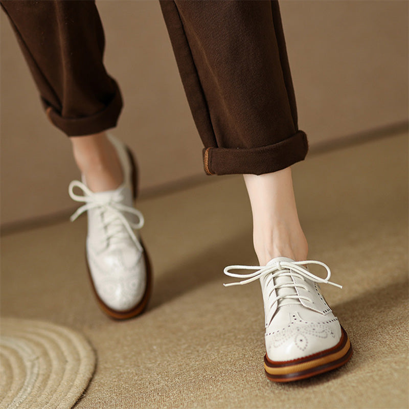 Vintage Full Brogue Leather Platform Oxford Shoes for Women in Black/Beige