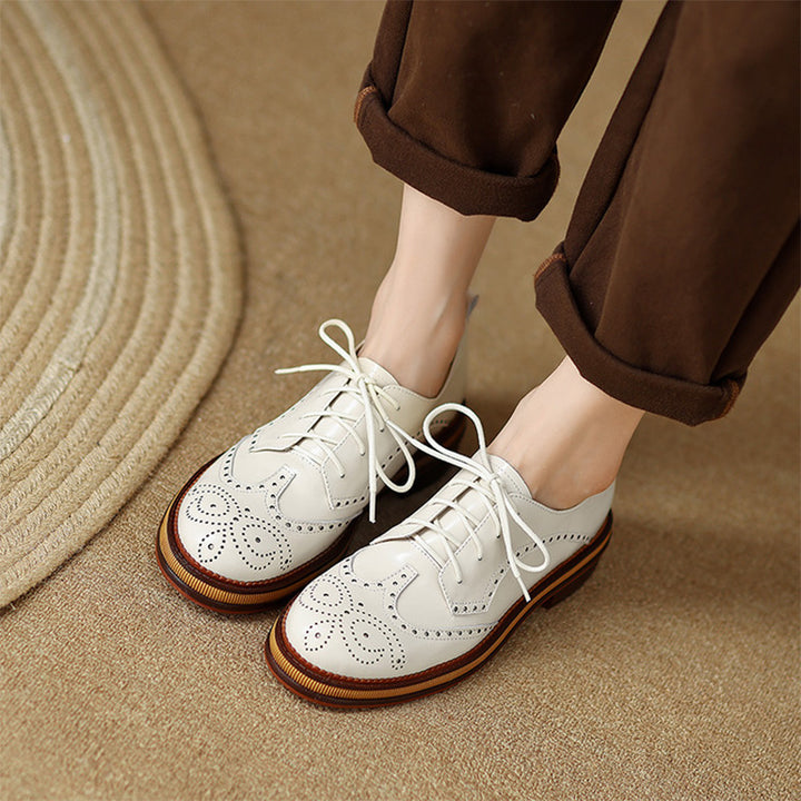Vintage Full Brogue Leather Platform Oxford Shoes for Women in Black/Beige