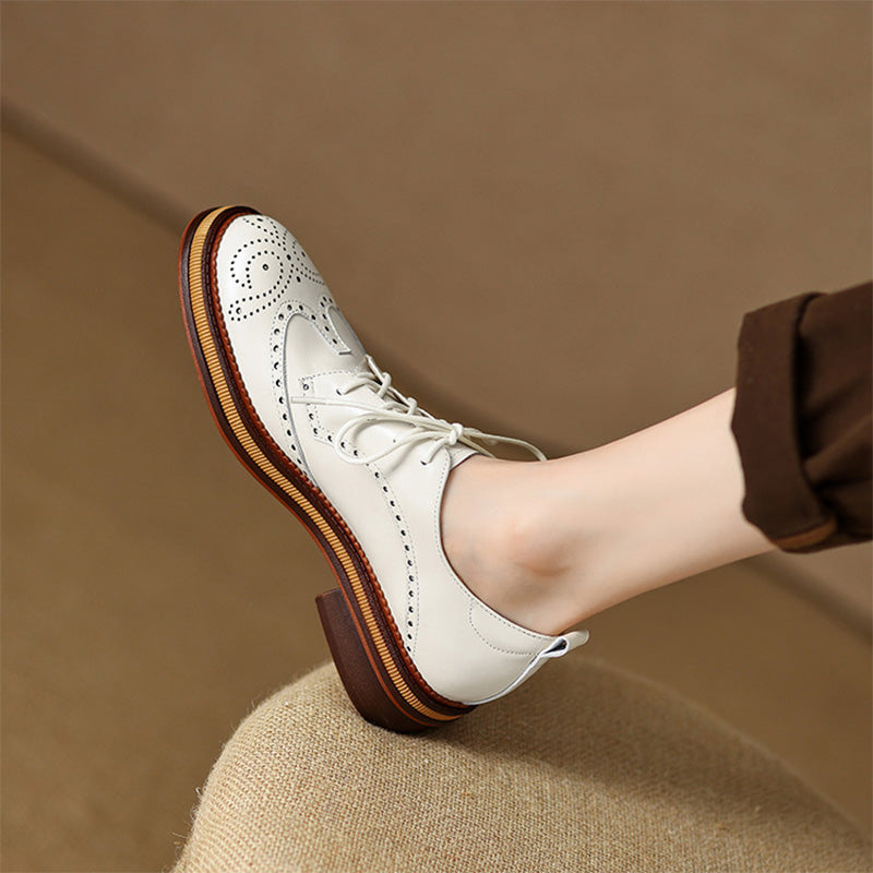 Vintage Full Brogue Leather Platform Oxford Shoes for Women in Black/Beige