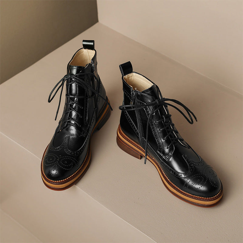 Vintage Leather Full Brogue Lace-Up Ankle Boots for Women in Black/Beige
