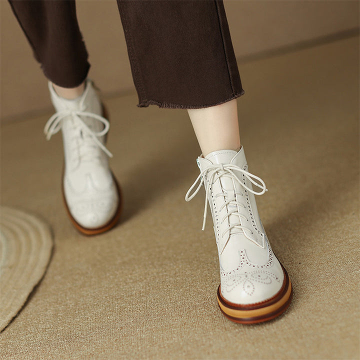 Vintage Leather Full Brogue Lace-Up Ankle Boots for Women in Black/Beige
