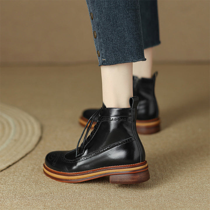 Vintage Leather Full Brogue Lace-Up Ankle Boots for Women in Black/Beige