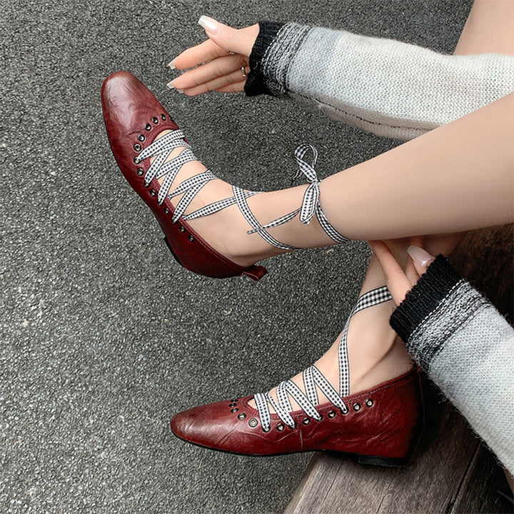Vintage Sheepskin Ghillie Ballet Shoes Criss Cross Lace-Up Mary Jane Shoes for Women in Black/Red