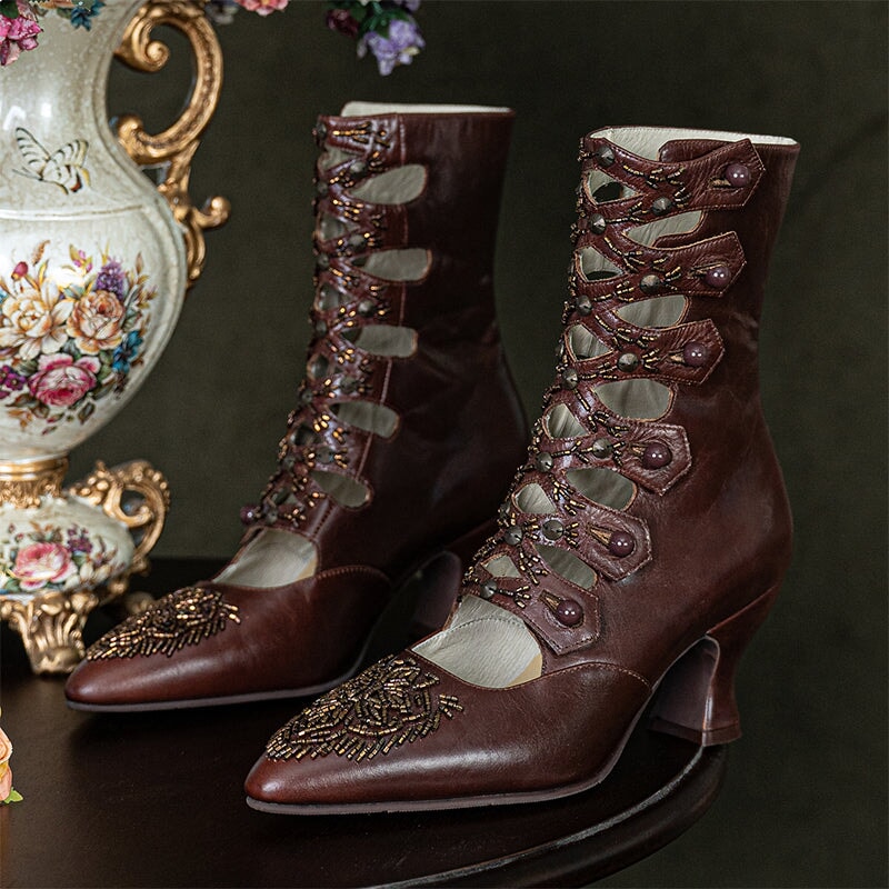  Boots 