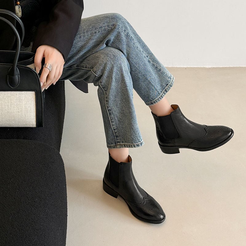  Boots 