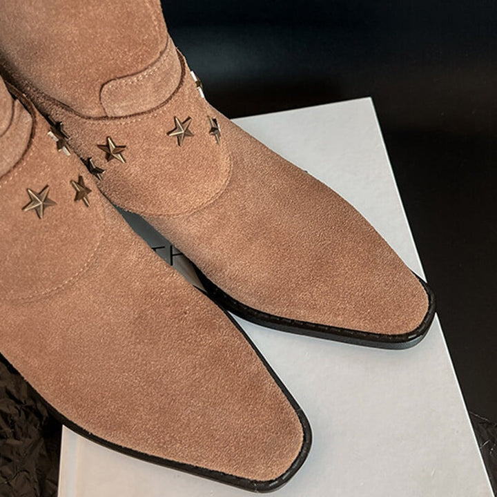  Boots 