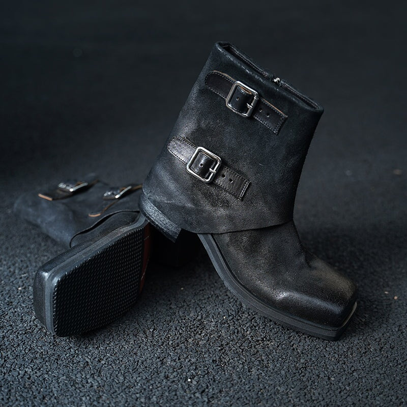  Boots 
