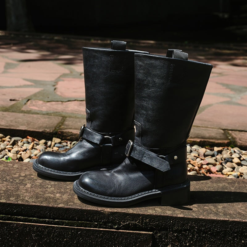  Boots 