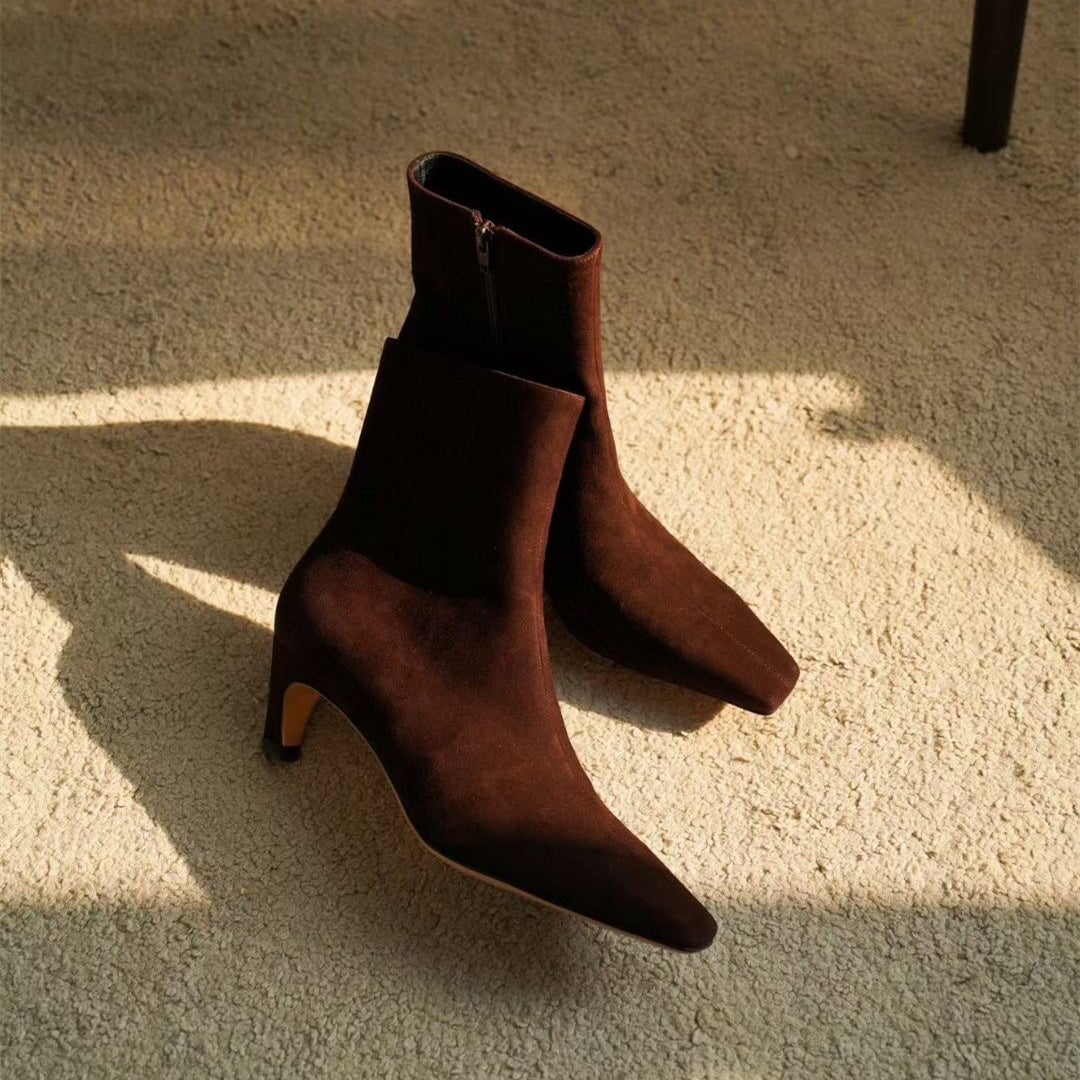  Boots 