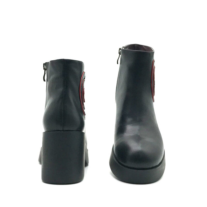  Boots 