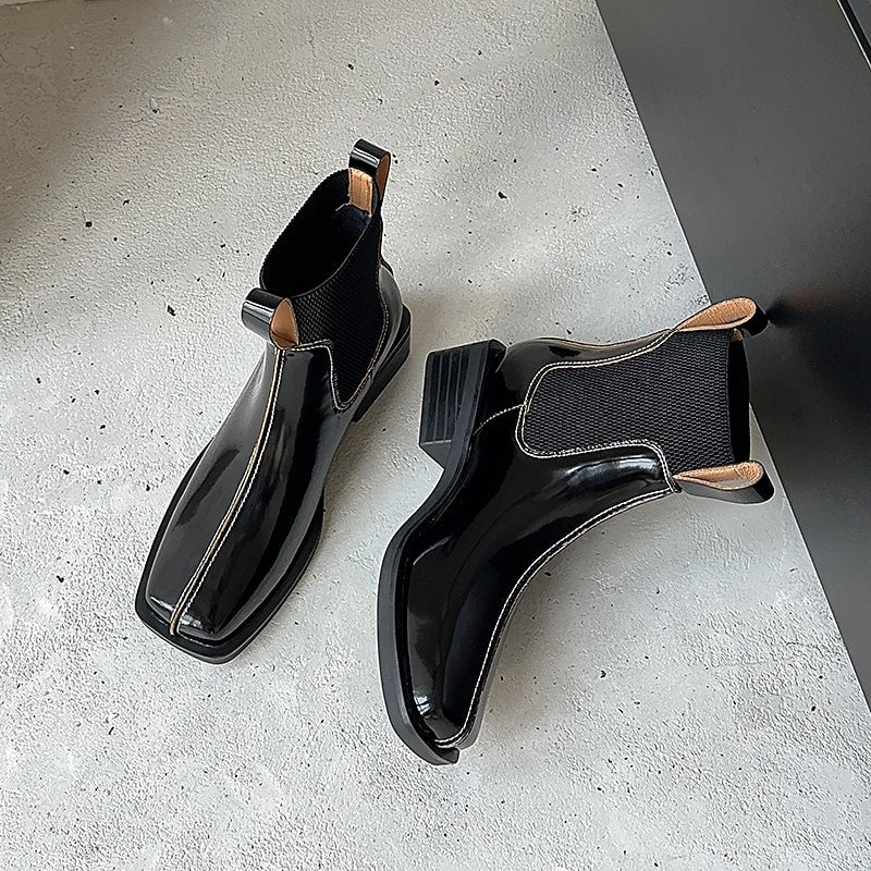  Boots 