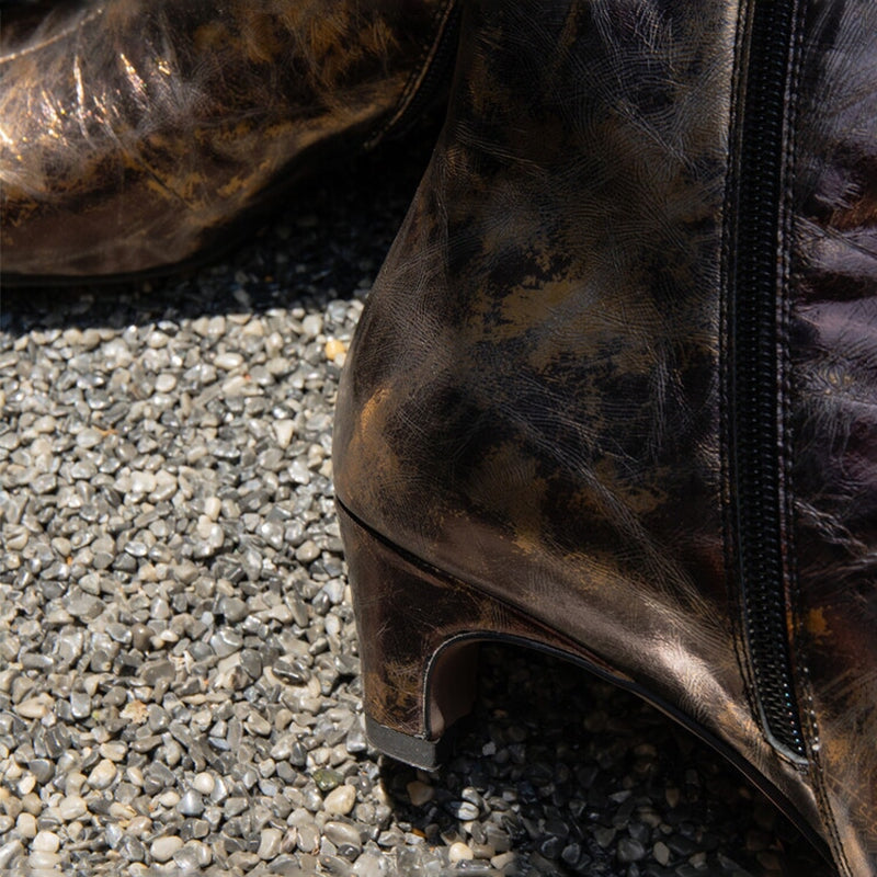  Boots 