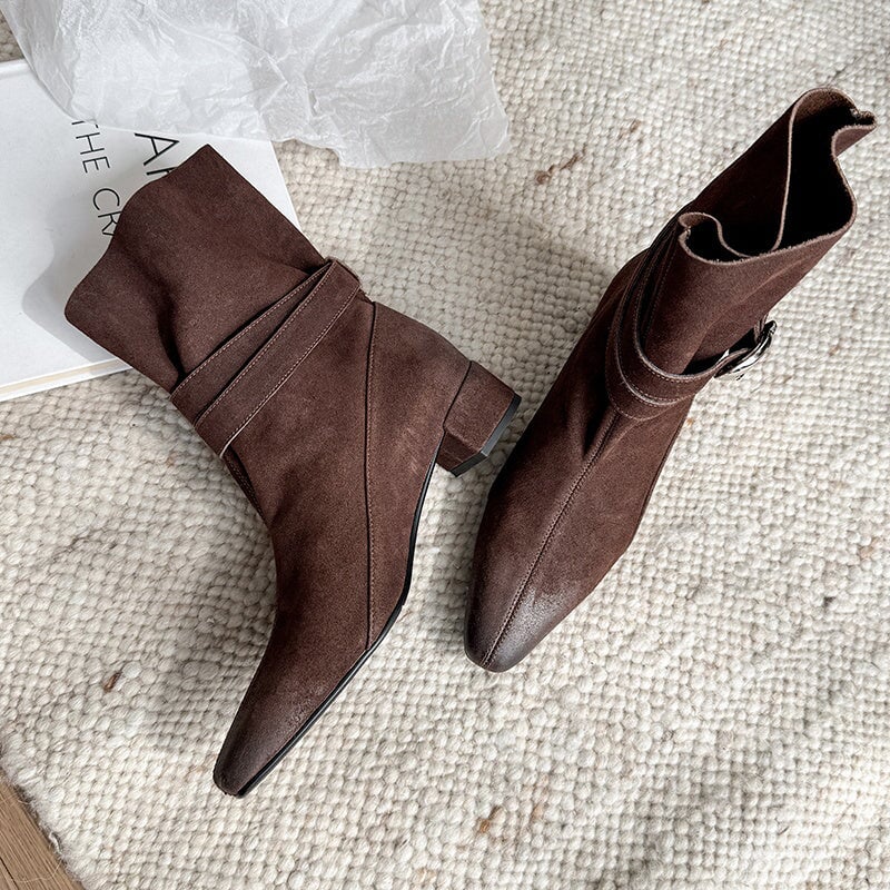  Boots 