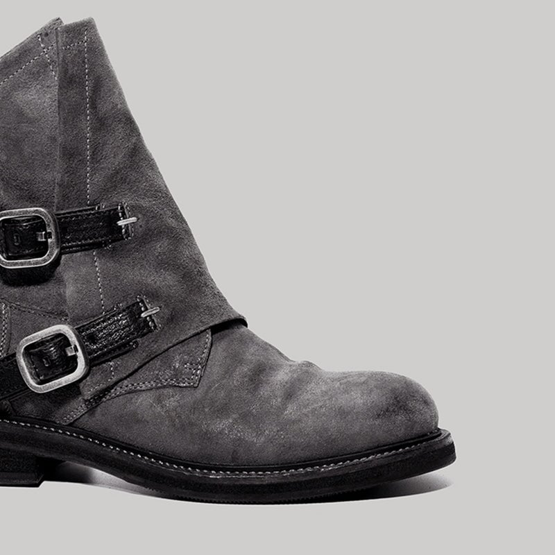  Boots 