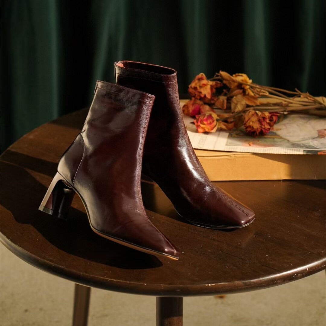  Boots 