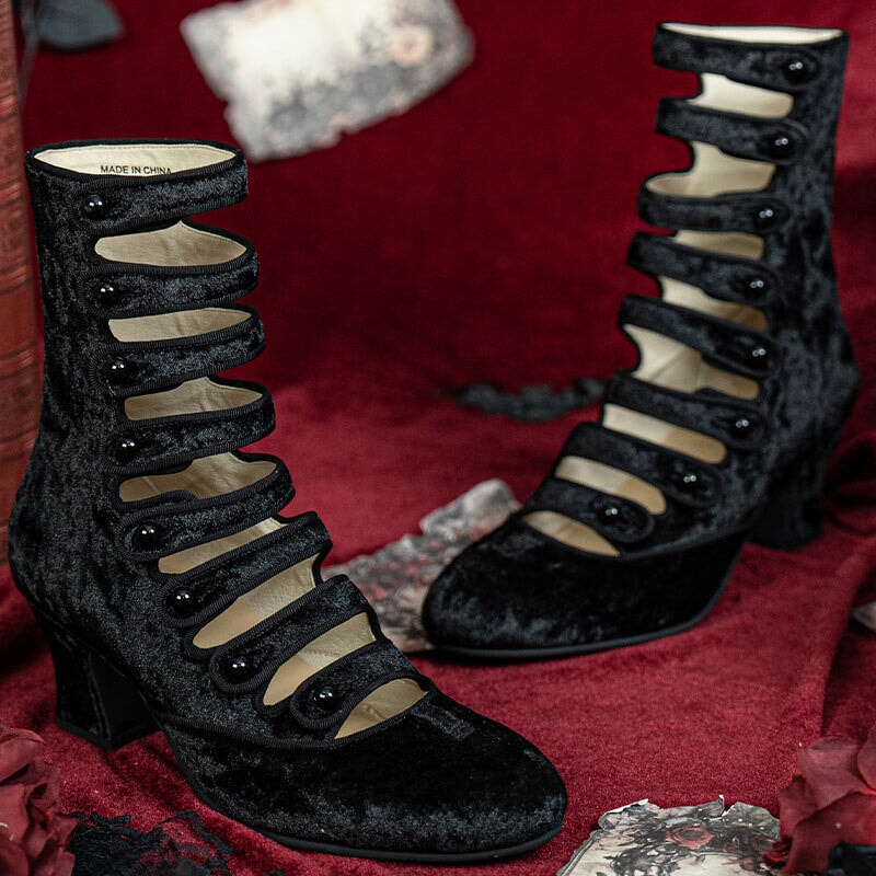  Boots 