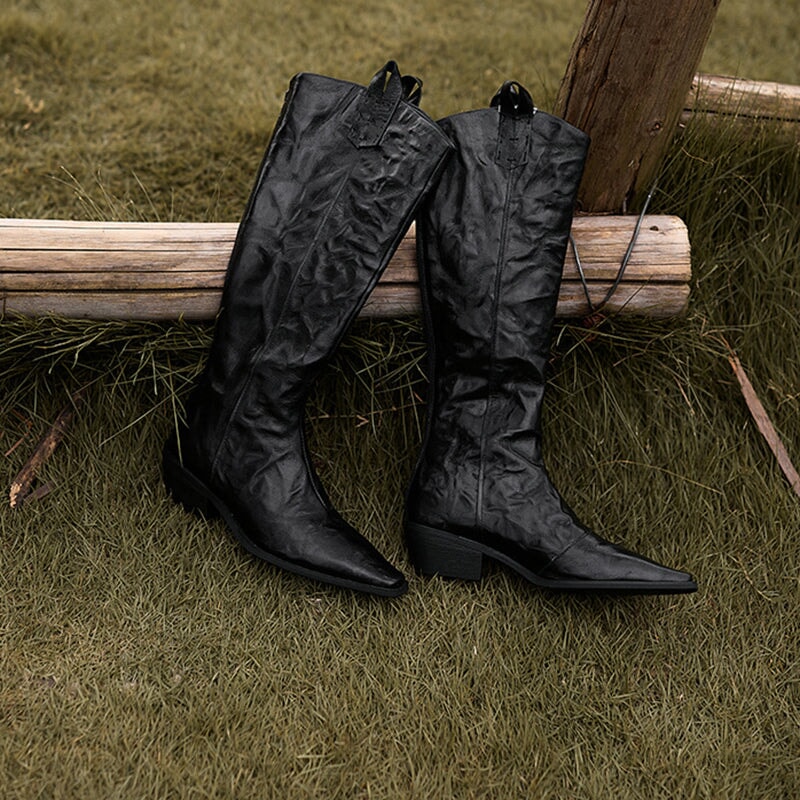  Boots 