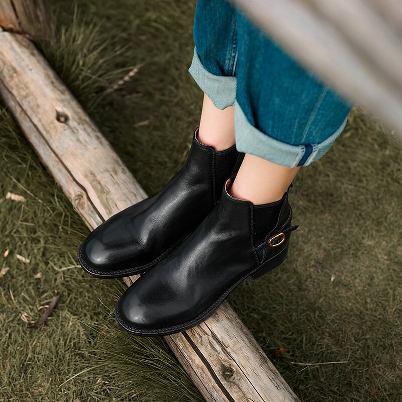 Boots 