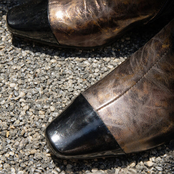  Boots 