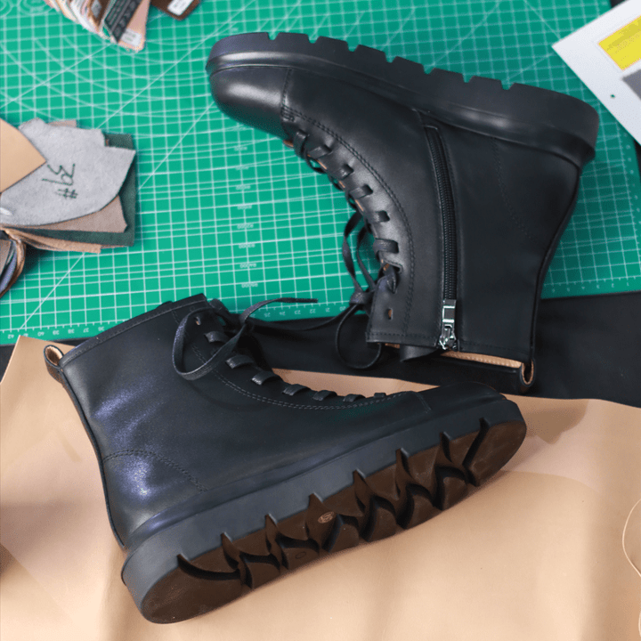  Boots 