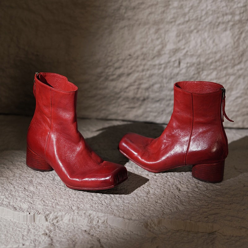  Boots 