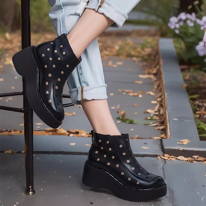  Boots 