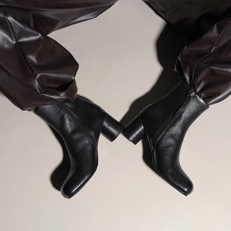  Boots 