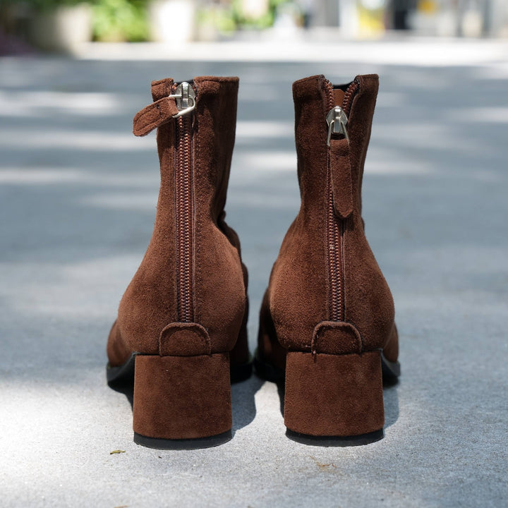  Boots 