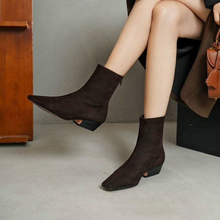  Boots 