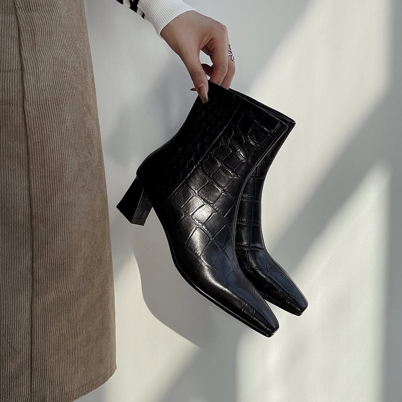  Boots 