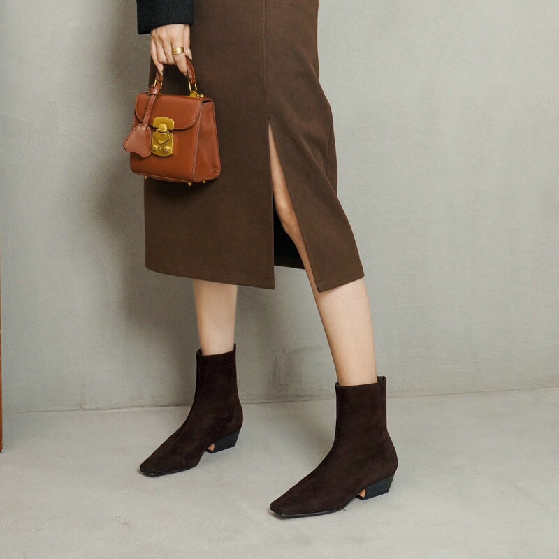  Boots 