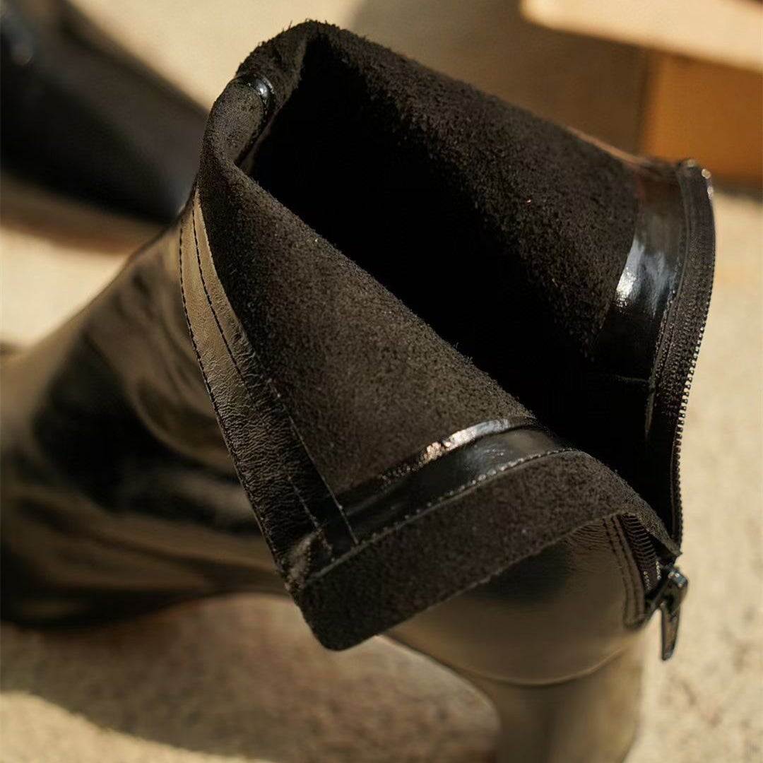  Boots 